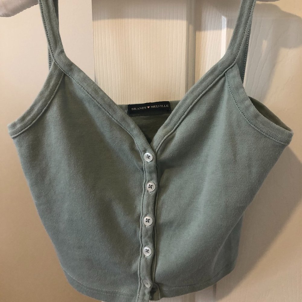 BRANDY MELVILLE JOHN GALT LIGHT GREEN ZELLY TANKTOP CROPPED AND BUTTON DOWN